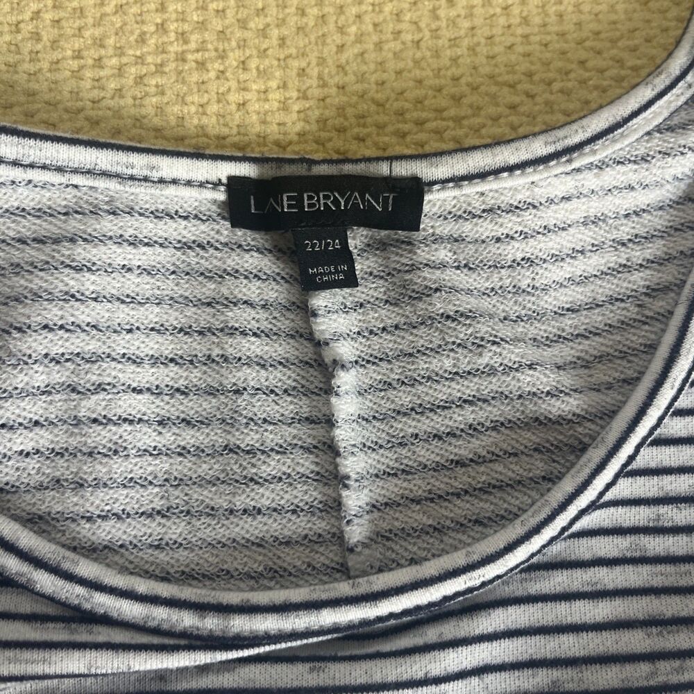 Lane Bryant Top 22/24 Stripes Pleated  Elevated Basic - Picture 5 of 8